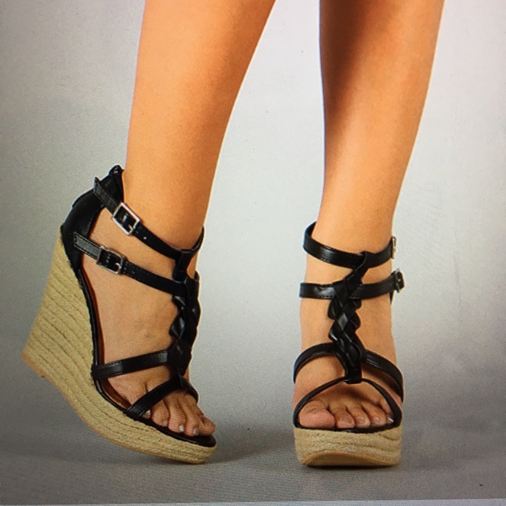 Wild Diva Lounge Madison 43 Braided T Strap Wedge